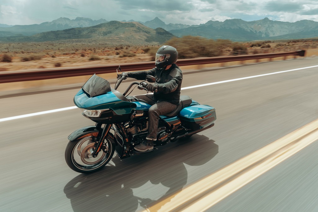 2026 Harley-Davidson Road Glide cruising